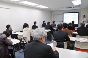2011年11月25日 博多駅前フェースブック活用研究会（福岡）第2回例会（Facebook勉強会・中級編）報告
